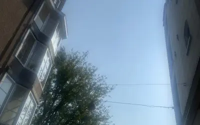 White haze in Amsterdam: there where you see blue on the picture, it is actually white