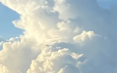 Amsterdam: impressive natural cloud formation (but see 2nd picture for fake cloud above to the right)