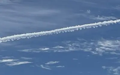 Fancy scalloped chemtrails