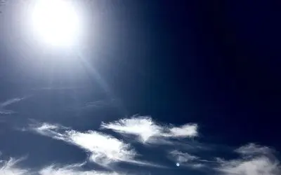Fake horsetail clouds over Maraña Arizona. There is also a Chemtrail Reporting Center on gab.