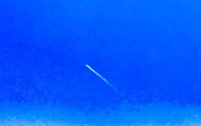 Arizona stop concerning about pink and green hair and look up from your 5G receiver and see what is being sprayed above you daily.