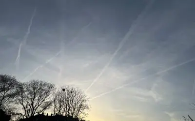 Amsterdam: it’s chemclouds all over the place (360 degrees); see the two pics: not a single natural cloud in sight