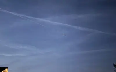 Chemtrails at Night with No Sun to Block – St Charles, MO