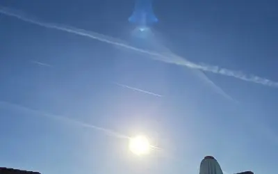 Weird Glare, moon or orb???   3 Straight days of spraying here in Phoenix valley, multiple (if not more) jets spraying all day long!