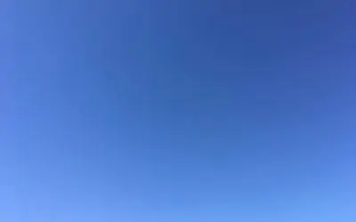 Rare sight in Arizona, won’t last long. Blue skies! Pentagon must need the planes to bomb humans in the Middle East. What a dilemma the government faces..spray us or bomb other countries.