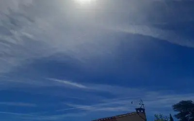 Manosque, Provence, France, May 10, 2026—more chemtrails and contrails, but there are actually some every day. Here are a few photos from today.