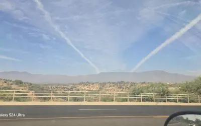 Chemtrails While Firefighters Battling Fire For Days
