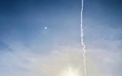 Chemtrails 24-7 over Sarasota Florida. The State does not and cannot enforce their so-called laws and ‘clear skies’ initiative. Bogus BS from Florida State Government.