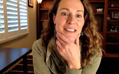 Woman Confronts Chemtrail Pilots, Goes Viral