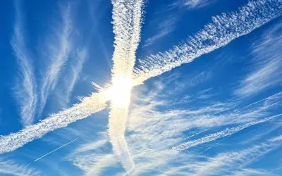WATCH: Chemtrails Caught In Realtime!