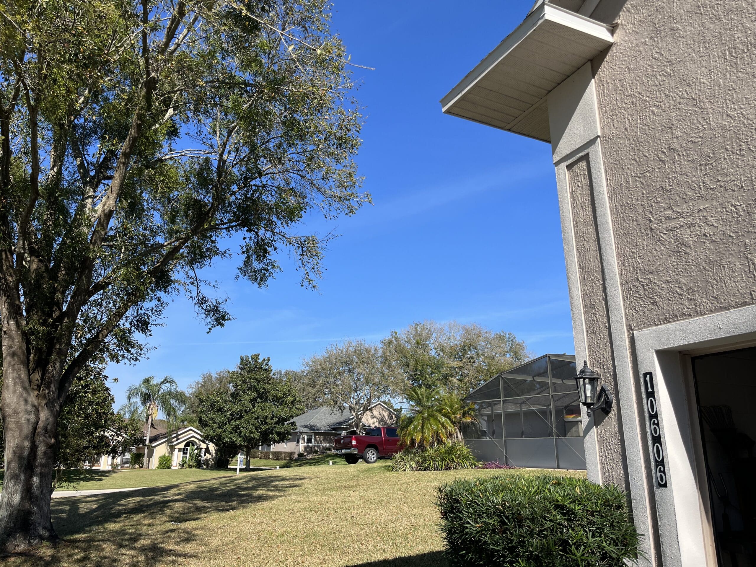 B35DCA72-7162-40E0-B1CE-CC991E830BD6