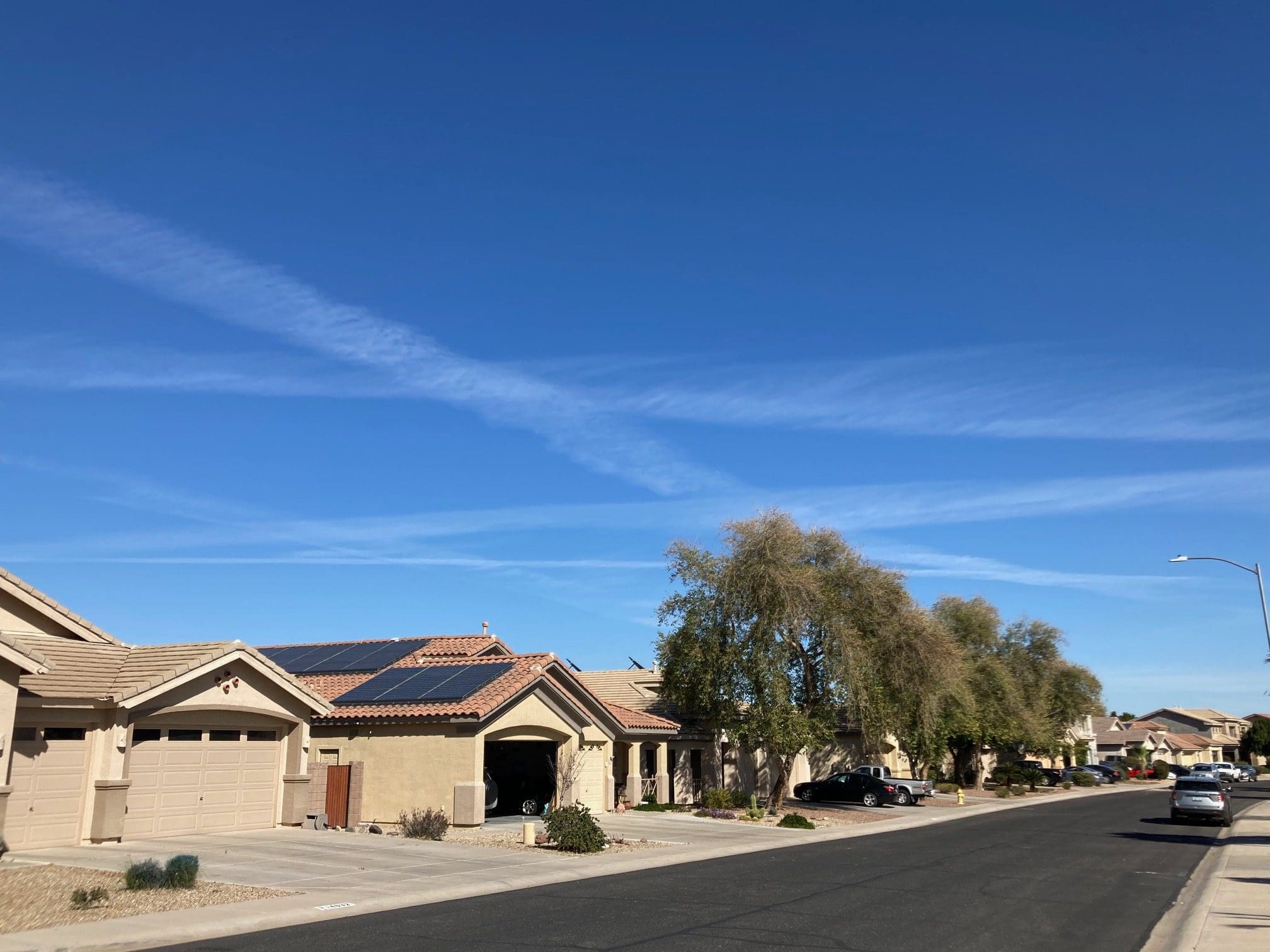 over-a-desert-city-chemtrails-exposed