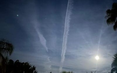 Chemtrails @ night in Southern Cape, RSA