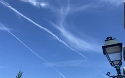 No way these are contrails