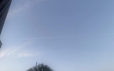 Amsterdam: at least two planes pulling trails at low altitude